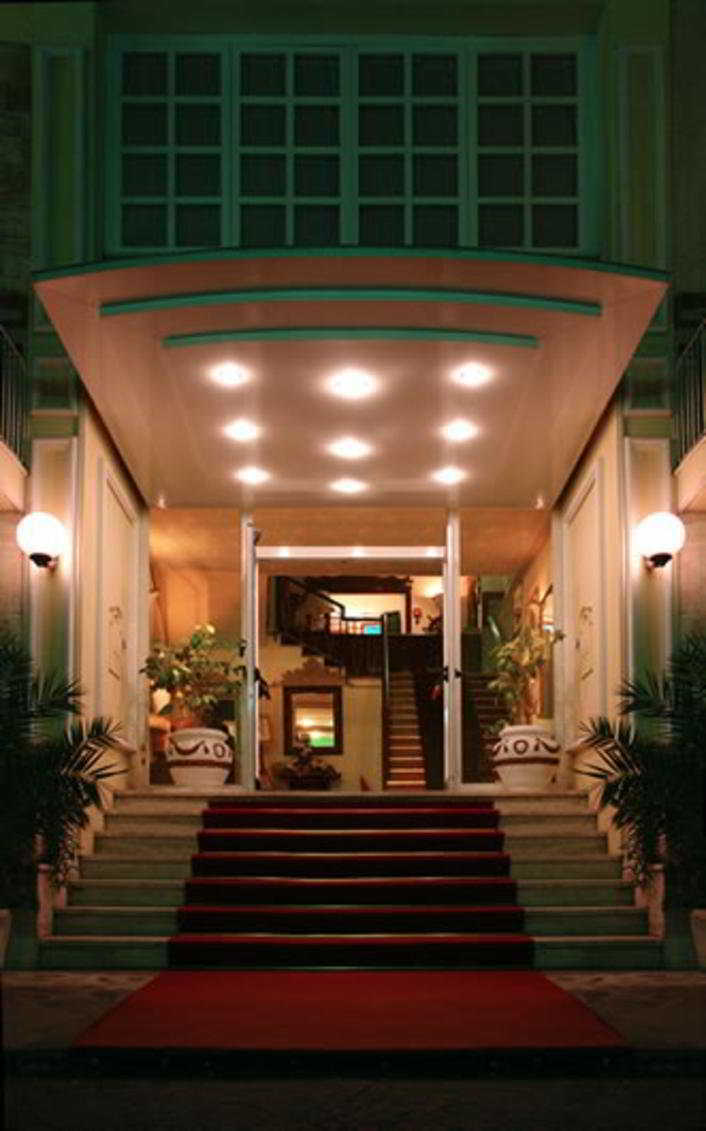 Hotel Maremonti Gabicce Mare Zewnętrze zdjęcie